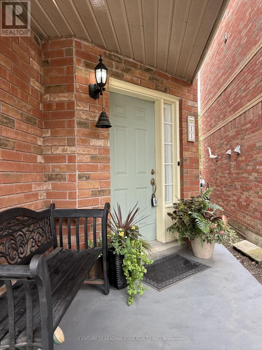 11 Guildpark Pathway, Toronto, Ontario  M1J 3P1 - Photo 1 - E13708290