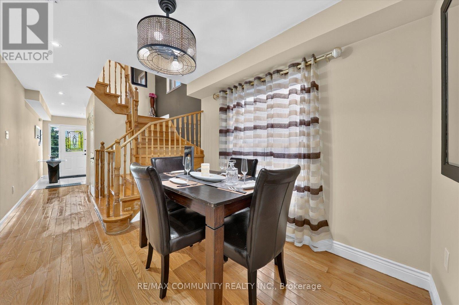 82 Burgess Crescent, Newmarket, Ontario  L3X 2T8 - Photo 9 - N13708300