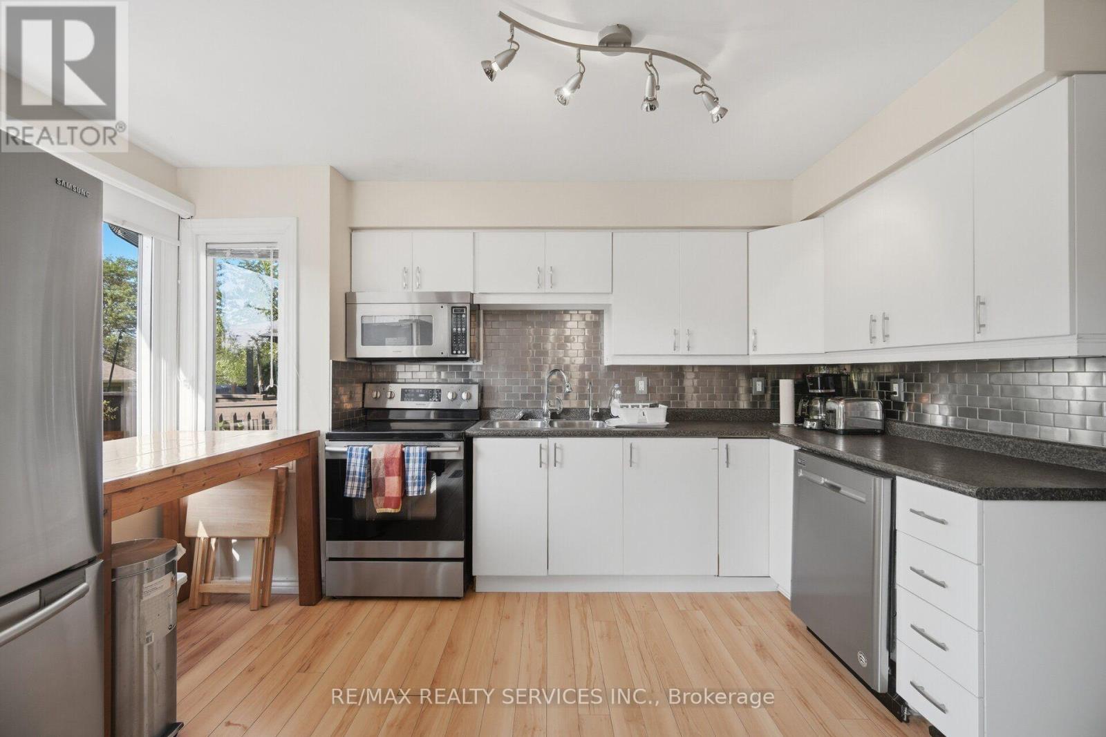 46 Magani Avenue, Bradford West Gwillimbury (Bradford), Ontario  L3Z 2S3 - Photo 16 - N13708316