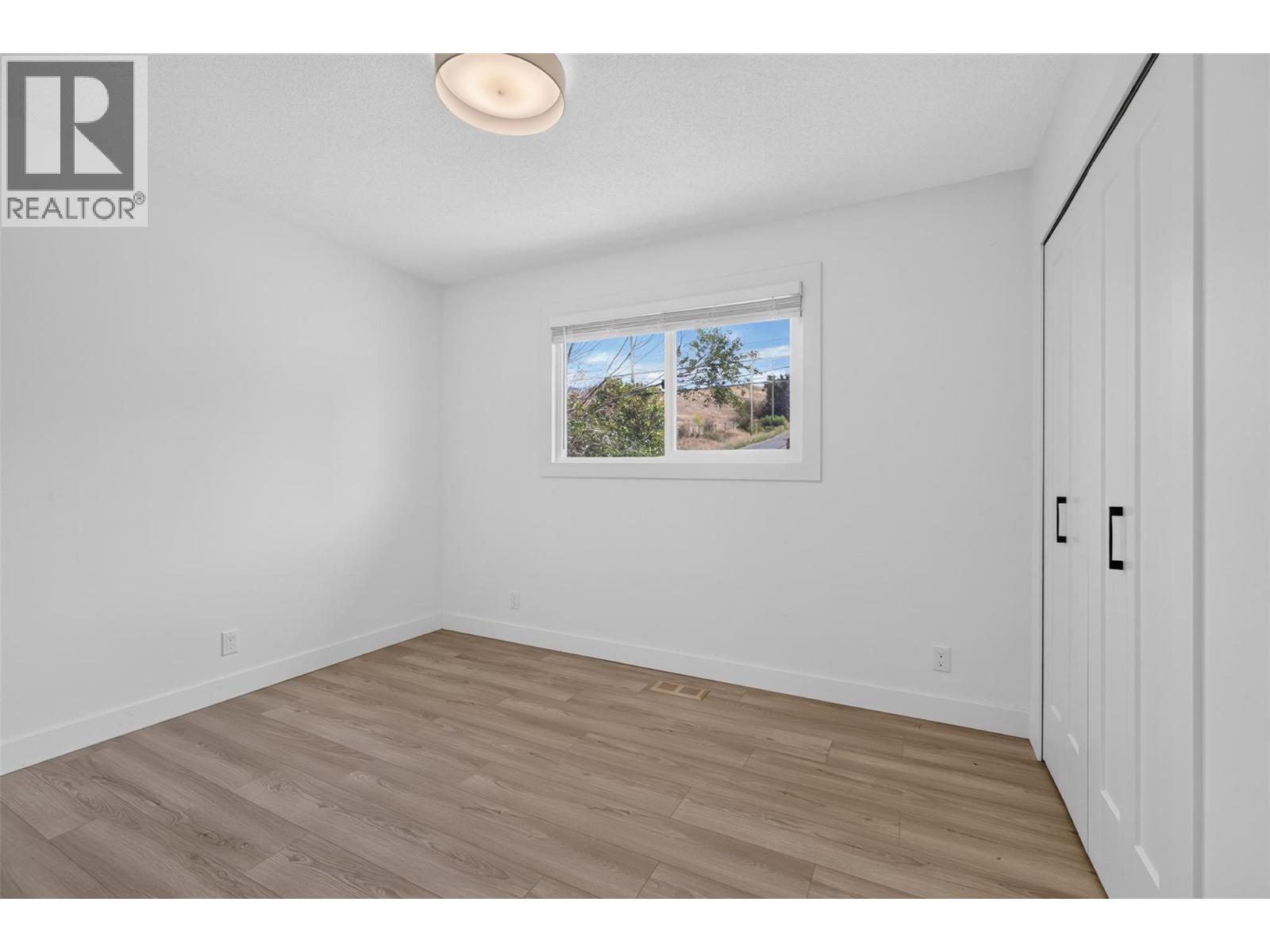 6531 Longacre Drive, Vernon, British Columbia  V1H 1H9 - Photo 17 - 10396241