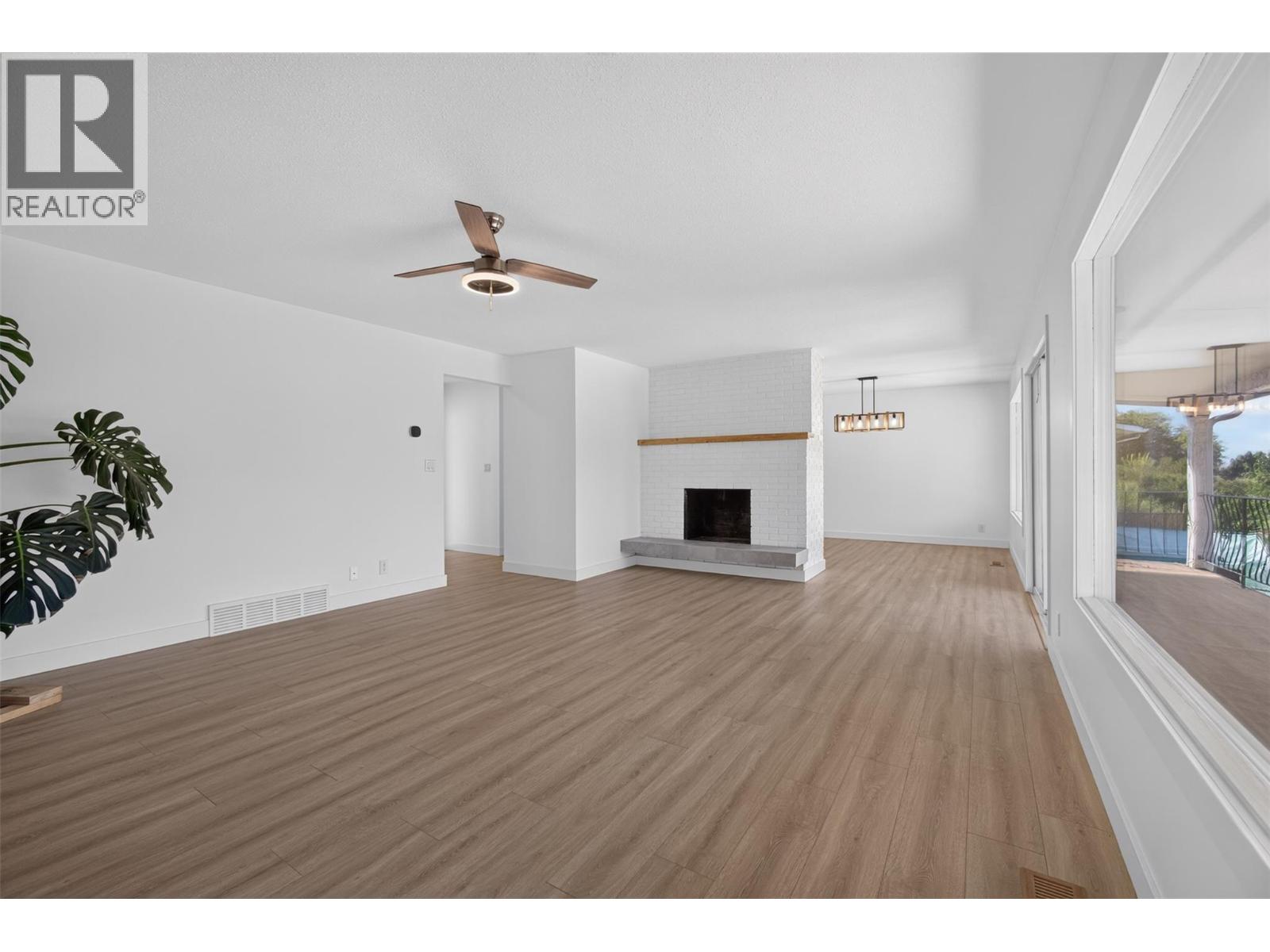6531 Longacre Drive, Vernon, British Columbia  V1H 1H9 - Photo 9 - 10396241