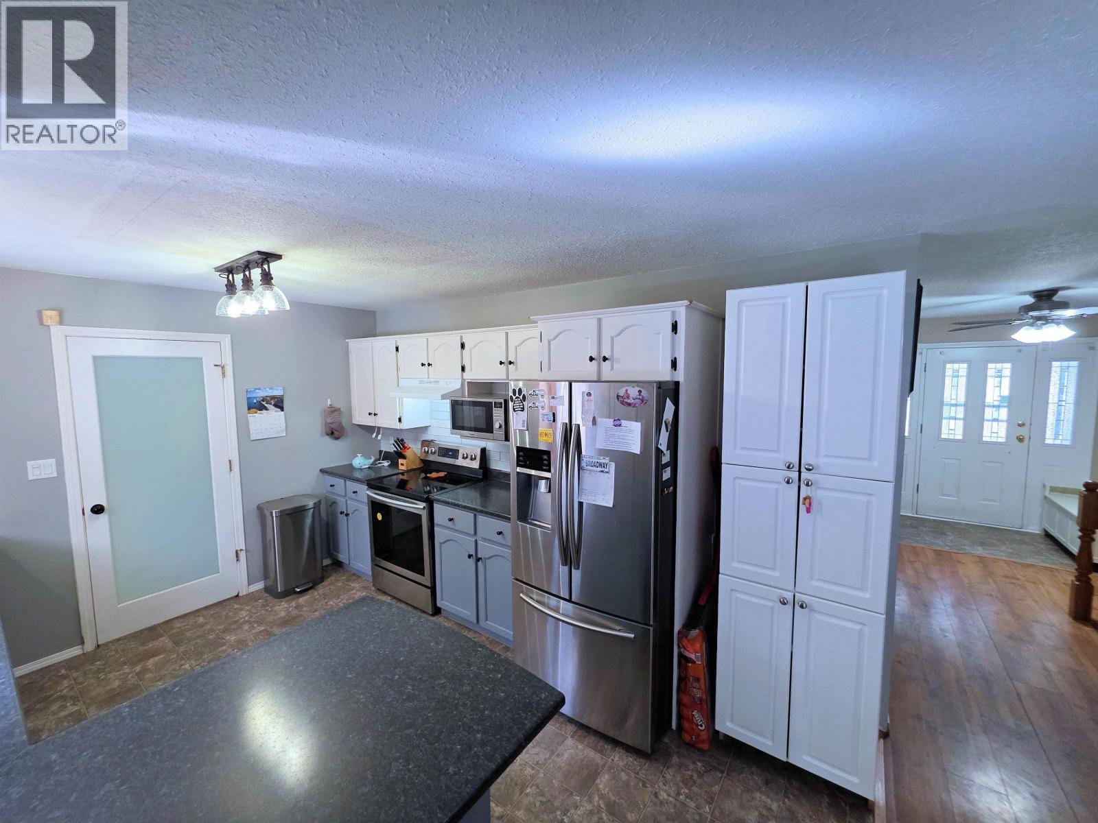 3460 Robin Road, Quesnel, British Columbia  V2J 3R2 - Photo 10 - R3158368