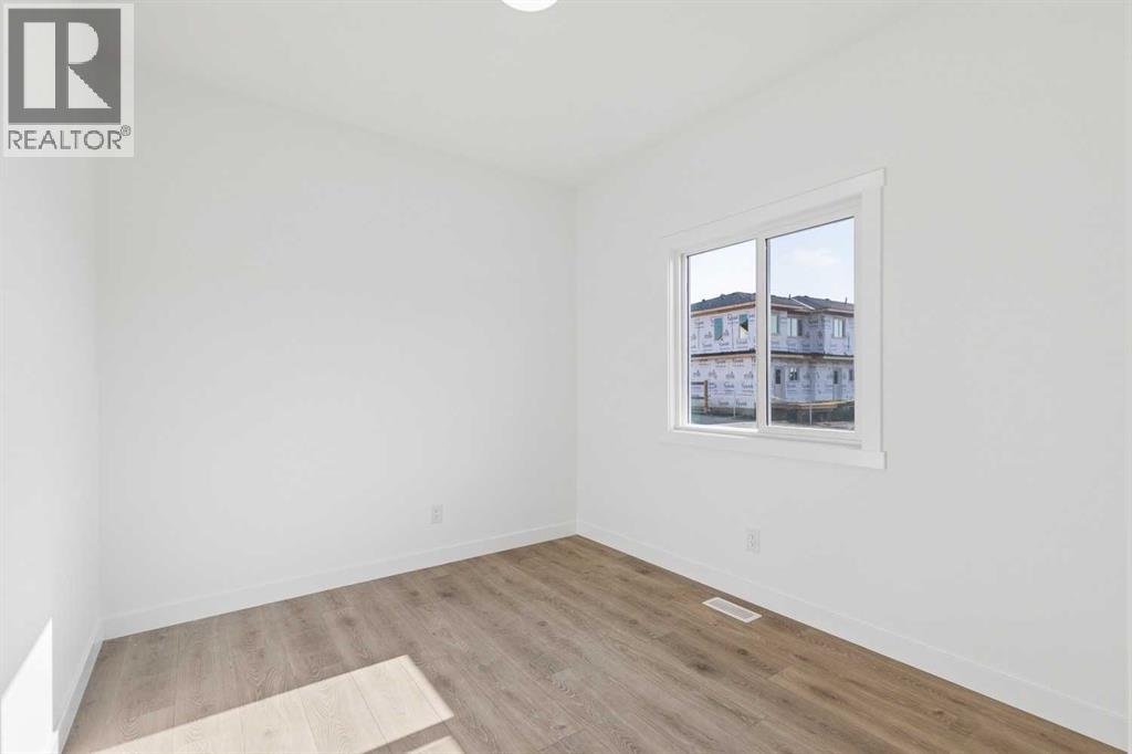 134 Heartland Street, Cochrane, Alberta  T4C 3L9 - Photo 12 - A2291378