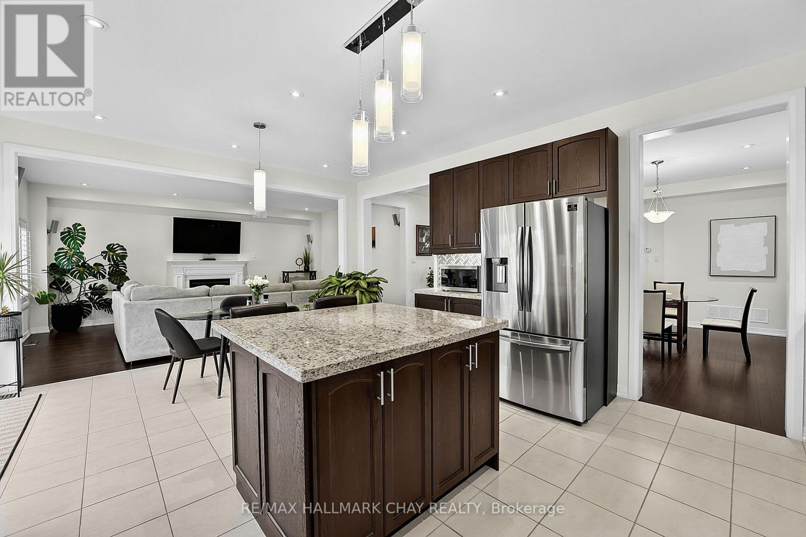 1709 Emberton Way, Innisfil, Ontario  L9S 0N4 - Photo 11 - N13708032