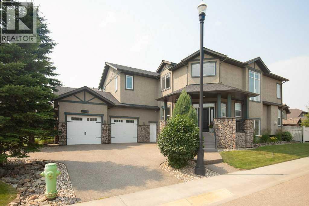 46 Bannerman Close, Red Deer, Alberta  T4R 0L8 - Photo 1 - A2332332