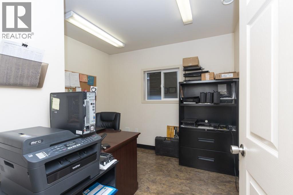 2376 Boulder Road, Revelstoke, British Columbia  V0E 2S0 - Photo 17 - 10398490