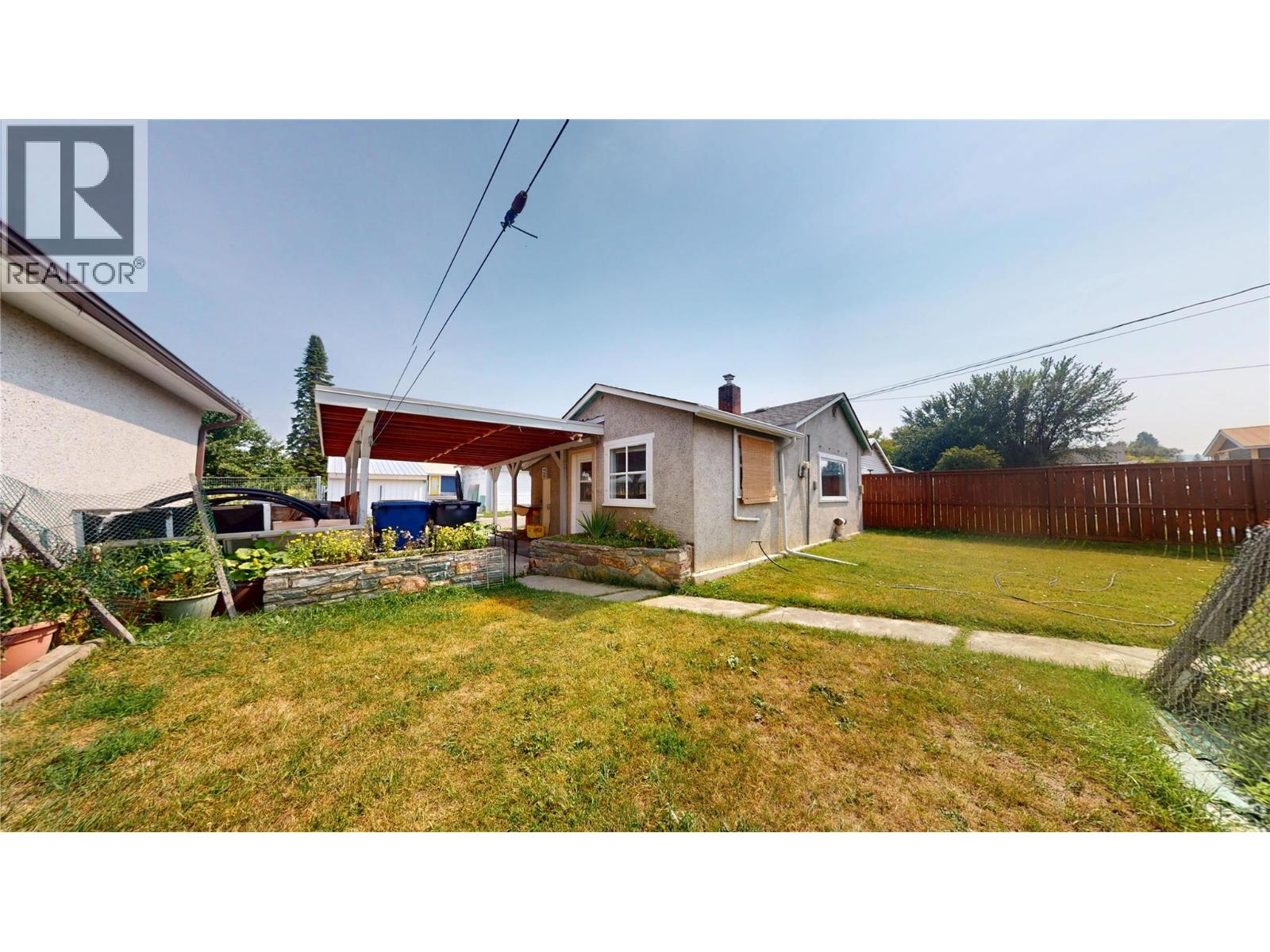 10 14th Avenue S, Cranbrook, British Columbia