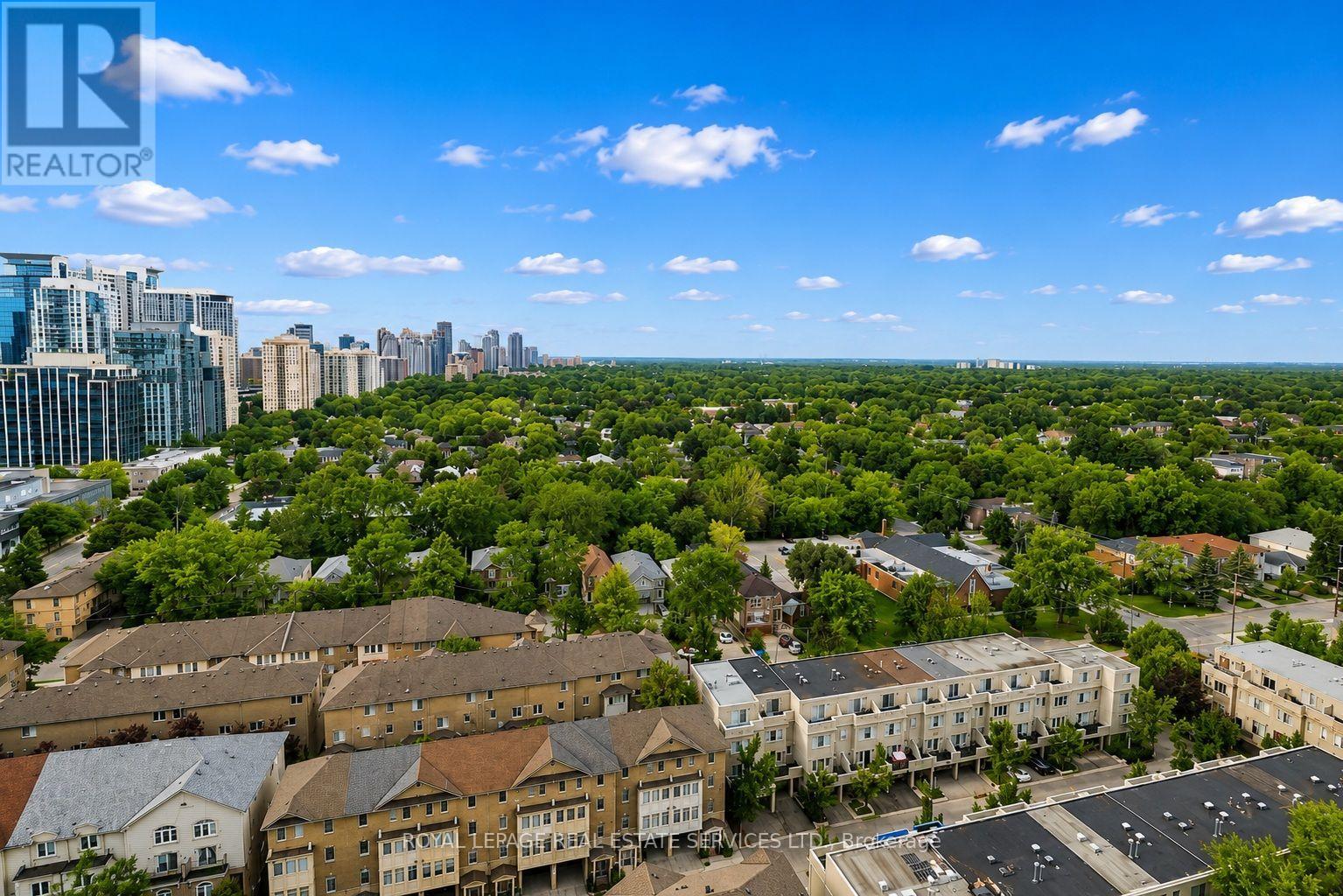 2008 - 88 Sheppard Avenue E, Toronto, Ontario  M2N 6Y2 - Photo 3 - C13704850