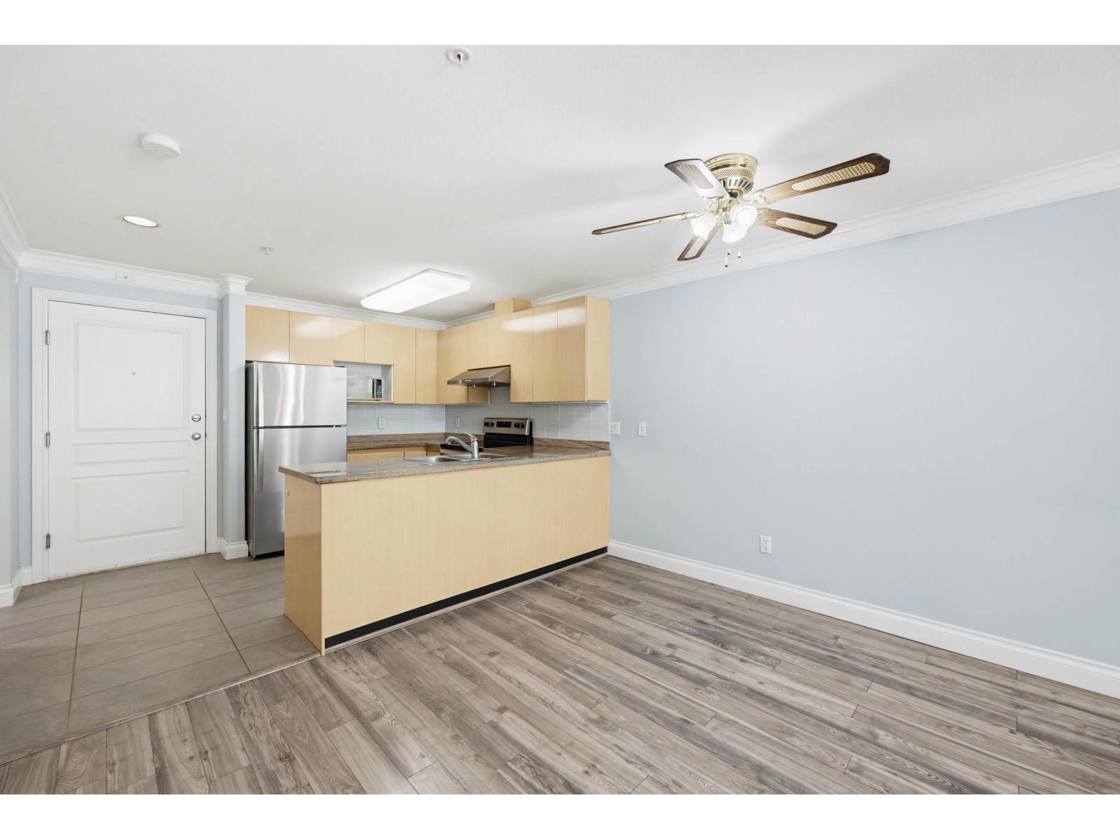 202 8115 121a Street, Surrey, British Columbia  V3W 1J2 - Photo 16 - R3117236
