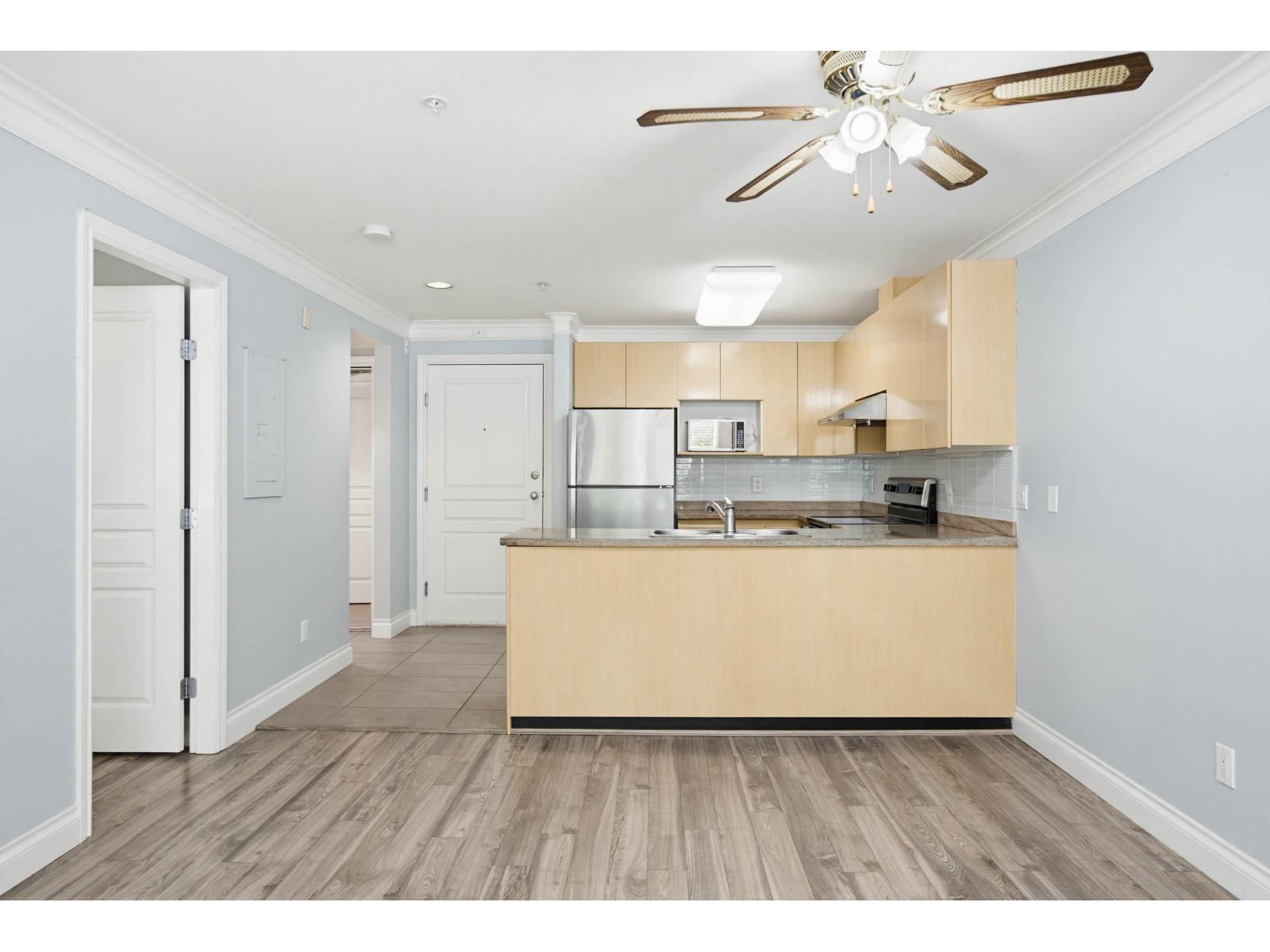 202 8115 121a Street, Surrey, British Columbia  V3W 1J2 - Photo 15 - R3117236