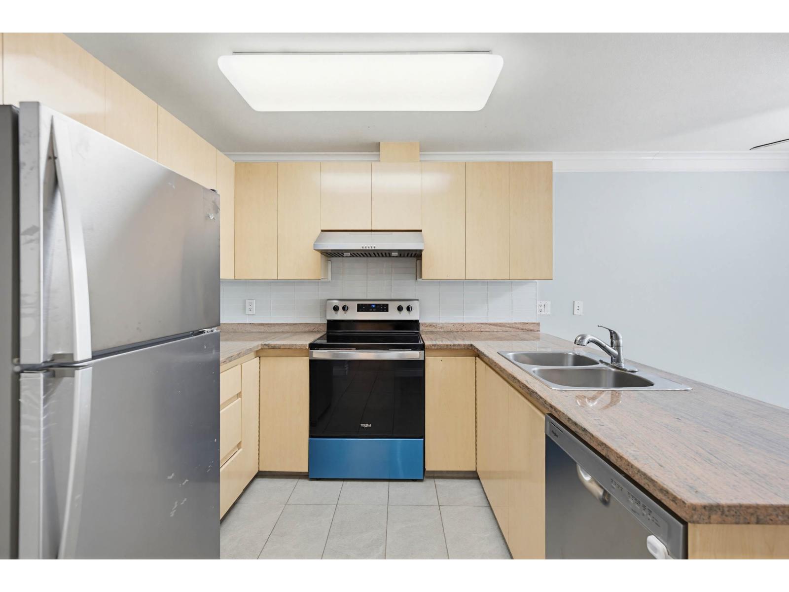 202 8115 121a Street, Surrey, British Columbia  V3W 1J2 - Photo 18 - R3117236