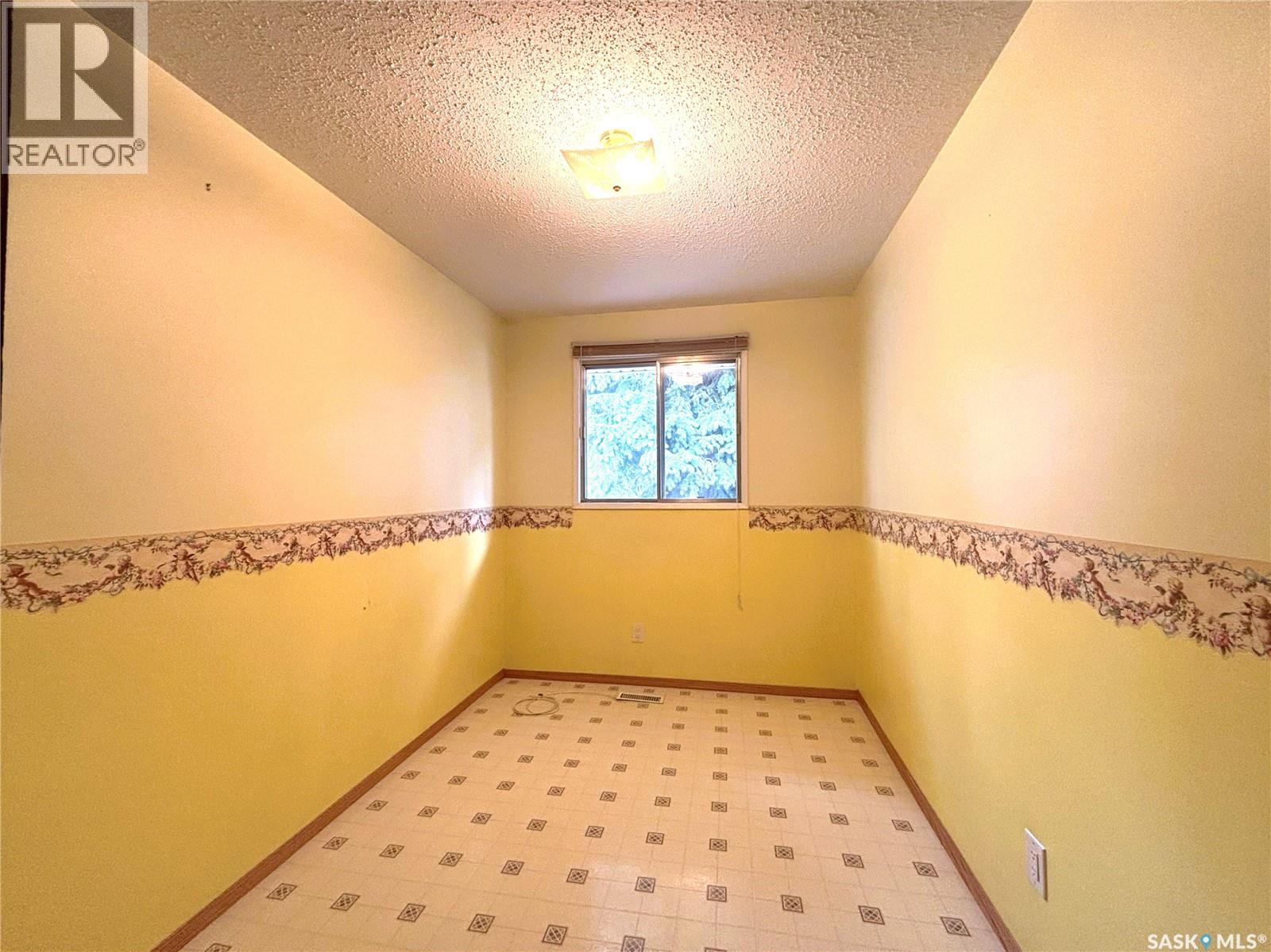 1619 Vickies Avenue, Saskatoon, Saskatchewan  S7N 2P2 - Photo 11 - SK046468