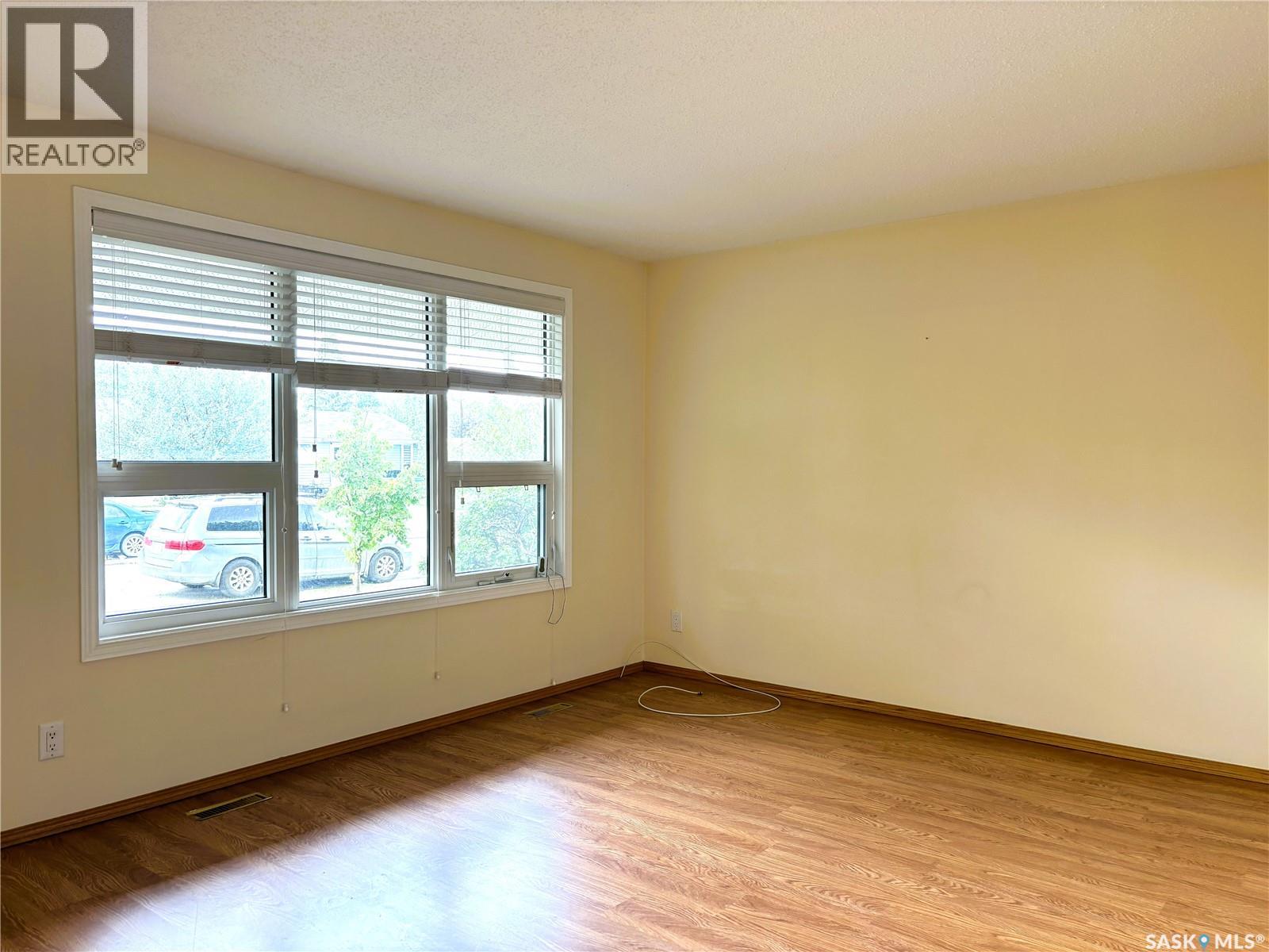 1619 Vickies Avenue, Saskatoon, Saskatchewan  S7N 2P2 - Photo 2 - SK046468