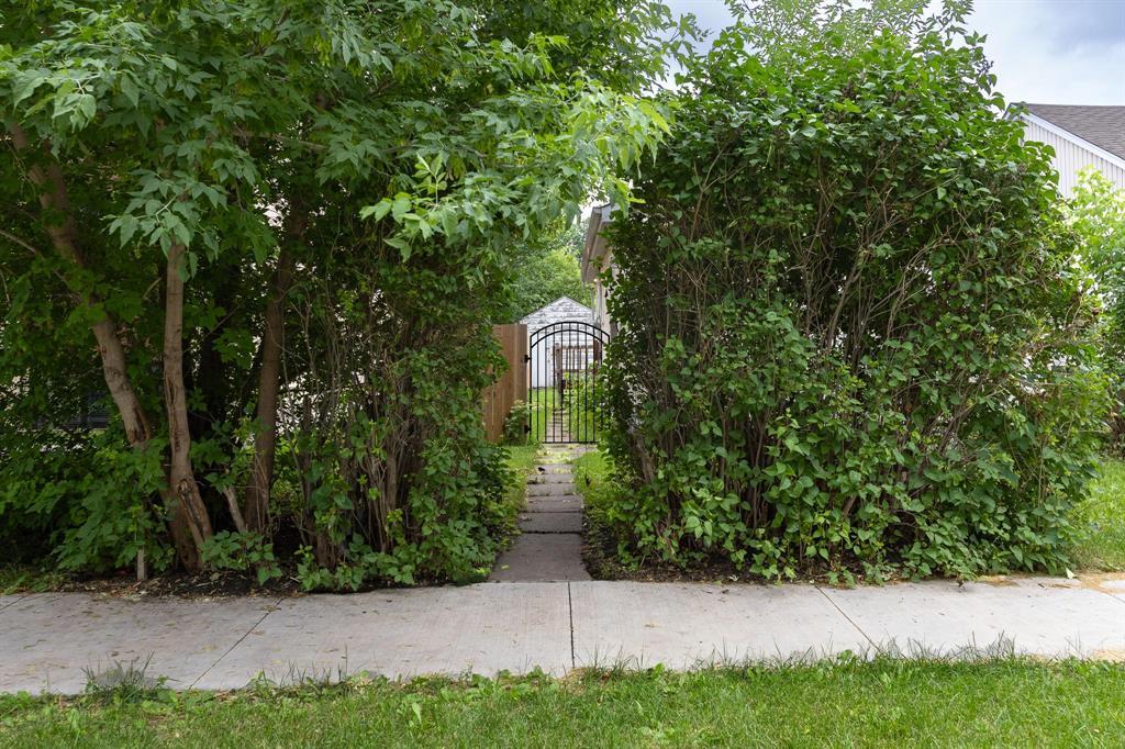 224 Hartford Avenue, Winnipeg, Manitoba  R2V 0L8 - Photo 2 - 202620952