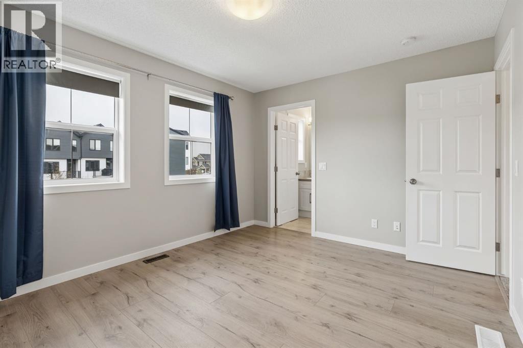 268 Sunset Road, Cochrane, Alberta  T4C 0H4 - Photo 10 - A2325052