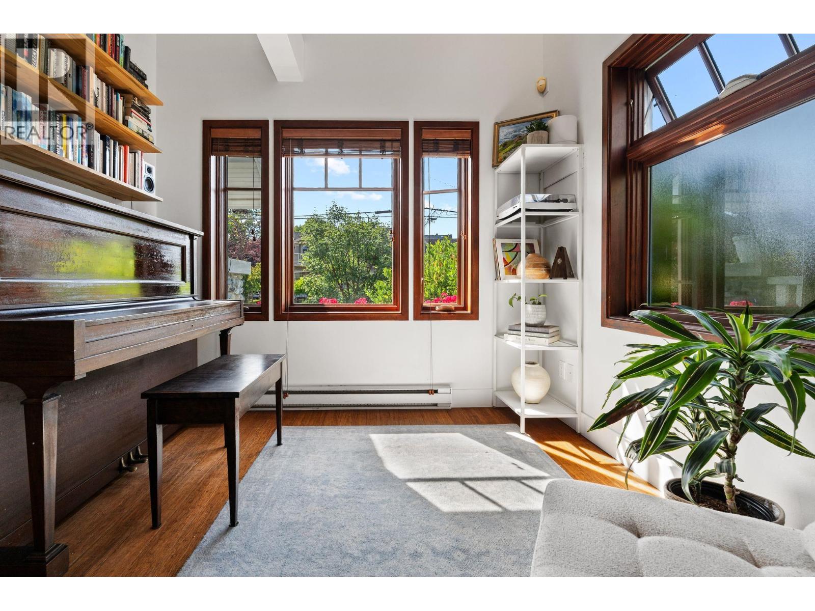 2 2505 W 8th Avenue, Vancouver, British Columbia  V6K 2B3 - Photo 13 - R3158327