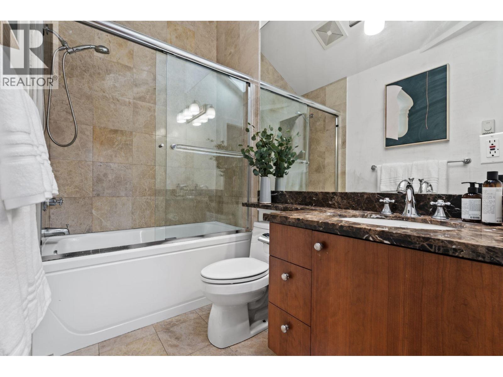 2 2505 W 8th Avenue, Vancouver, British Columbia  V6K 2B3 - Photo 17 - R3158327
