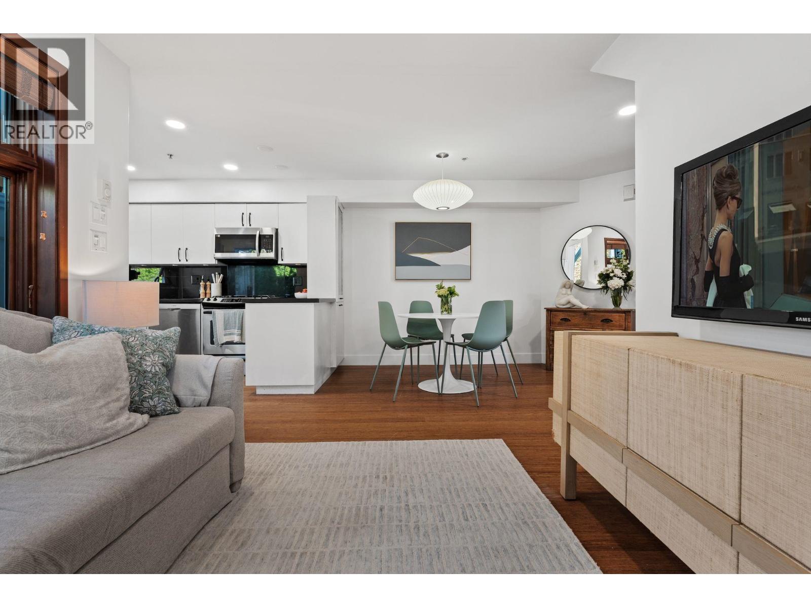 2 2505 W 8th Avenue, Vancouver, British Columbia  V6K 2B3 - Photo 6 - R3158327