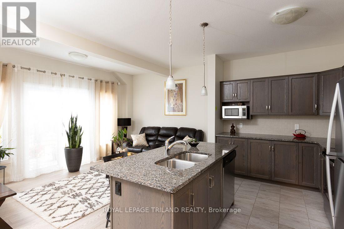 106 - 2040 Shore Road, London South, Ontario  N6K 0G3 - Photo 3 - X13708398