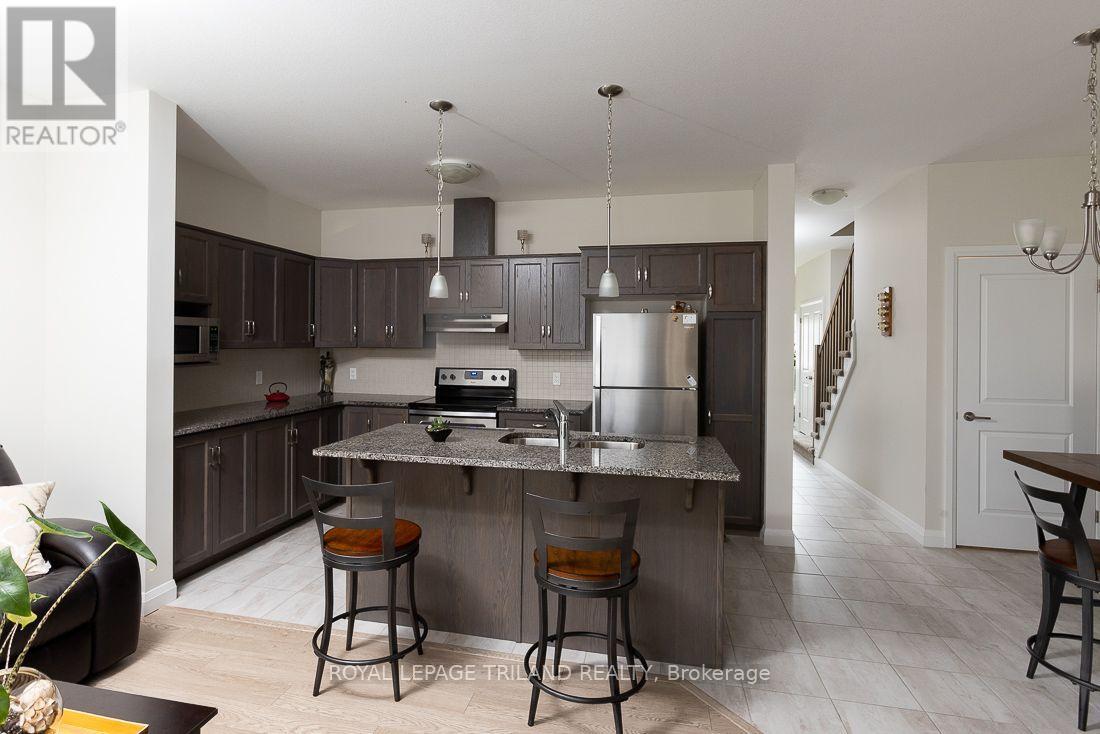 106 - 2040 Shore Road, London South, Ontario  N6K 0G3 - Photo 4 - X13708398