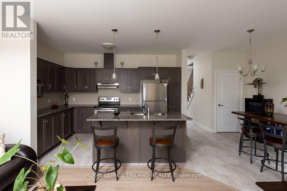 106 - 2040 Shore Road, London South, Ontario  N6K 0G3 - Photo 5 - X13708398