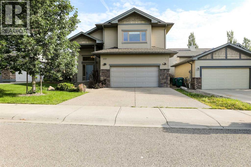 227 Rivermill Manor W, Lethbridge, Alberta  T1K 8C5 - Photo 1 - A2328254