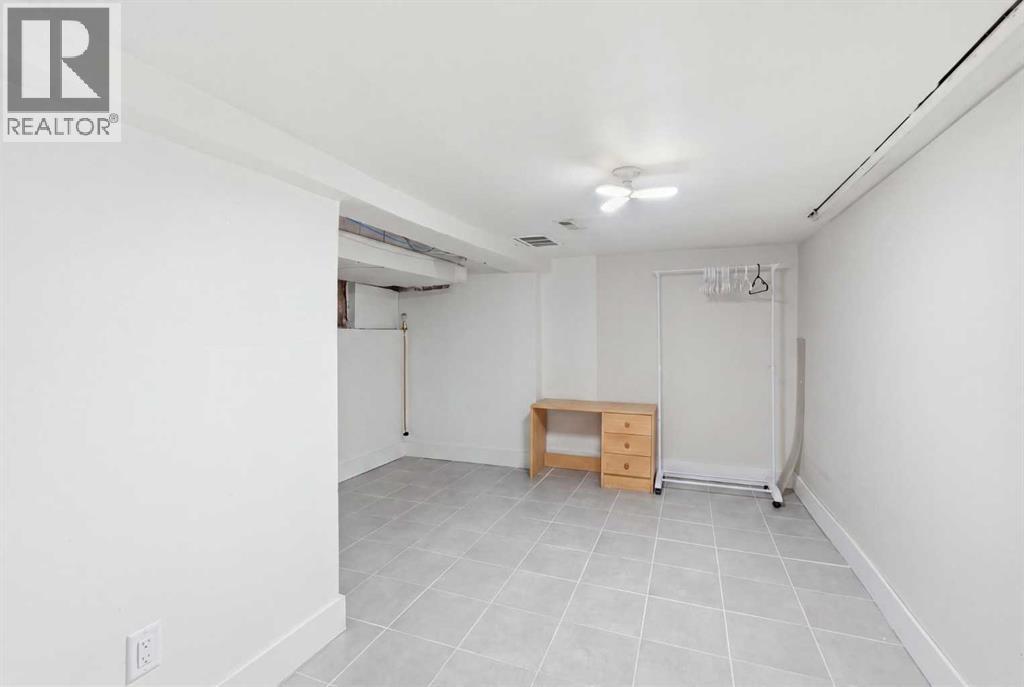 211 7 Street Ne, Calgary, Alberta  T2E 4C1 - Photo 16 - A2337953