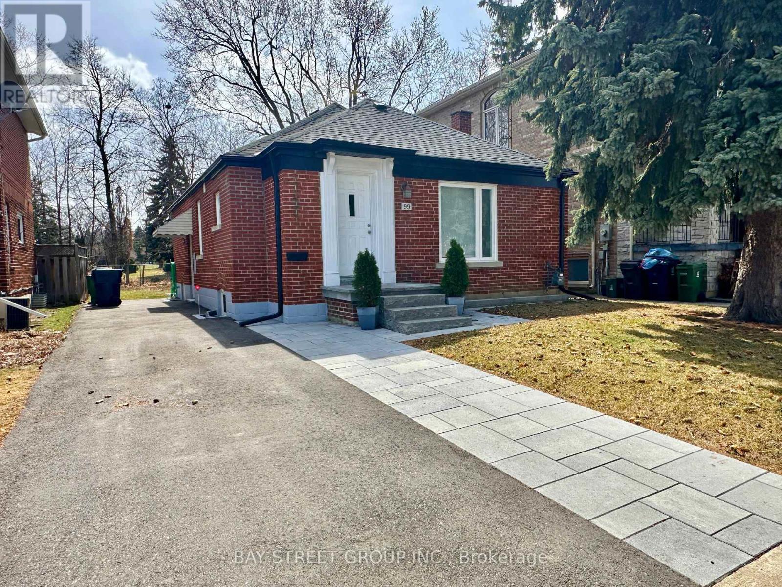 99 Park Home Avenue, Toronto, Ontario  M2N 1W7 - Photo 2 - C13708346