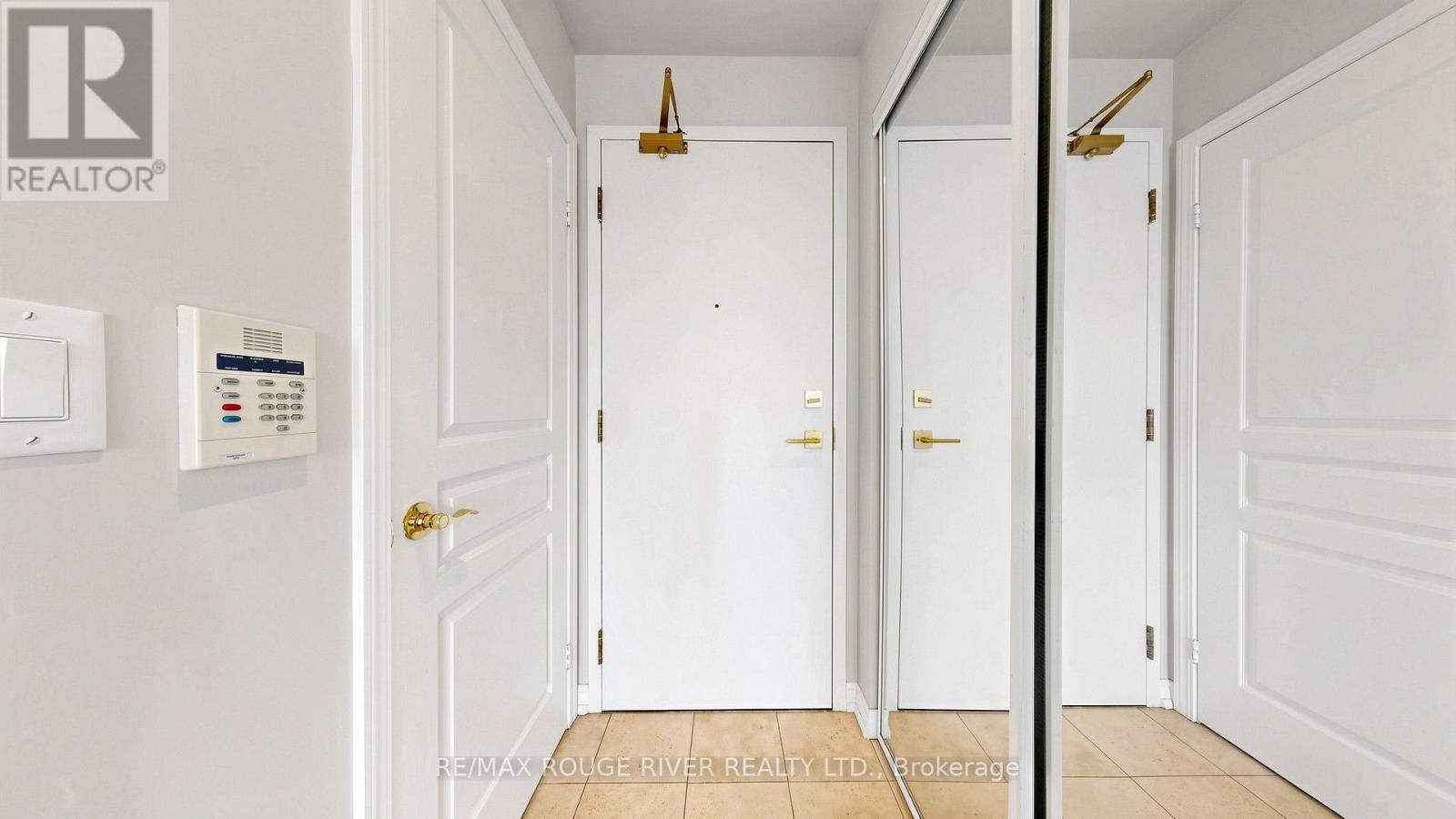 1003 - 28 Byng Avenue, Toronto, Ontario  M2N 7H4 - Photo 6 - C13708396