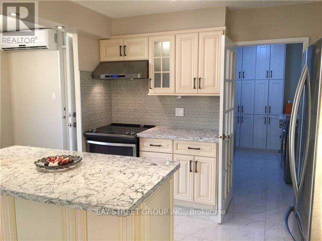 1210 - 5 Parkway Forest Drive, Toronto, Ontario  M2J 1L2 - Photo 3 - C13708462