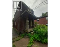 384 COXWELL AVENUE, Toronto, Ontario
