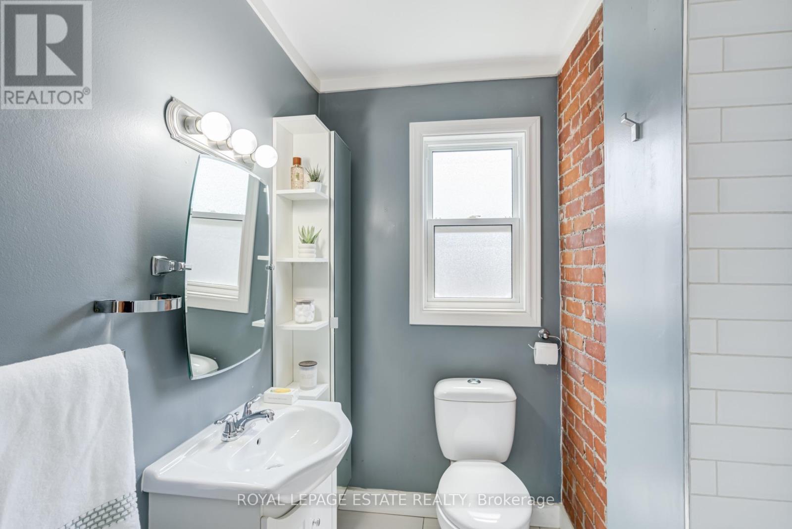 43 Fairford Avenue, Toronto, Ontario  M4L 2J9 - Photo 23 - E13708374