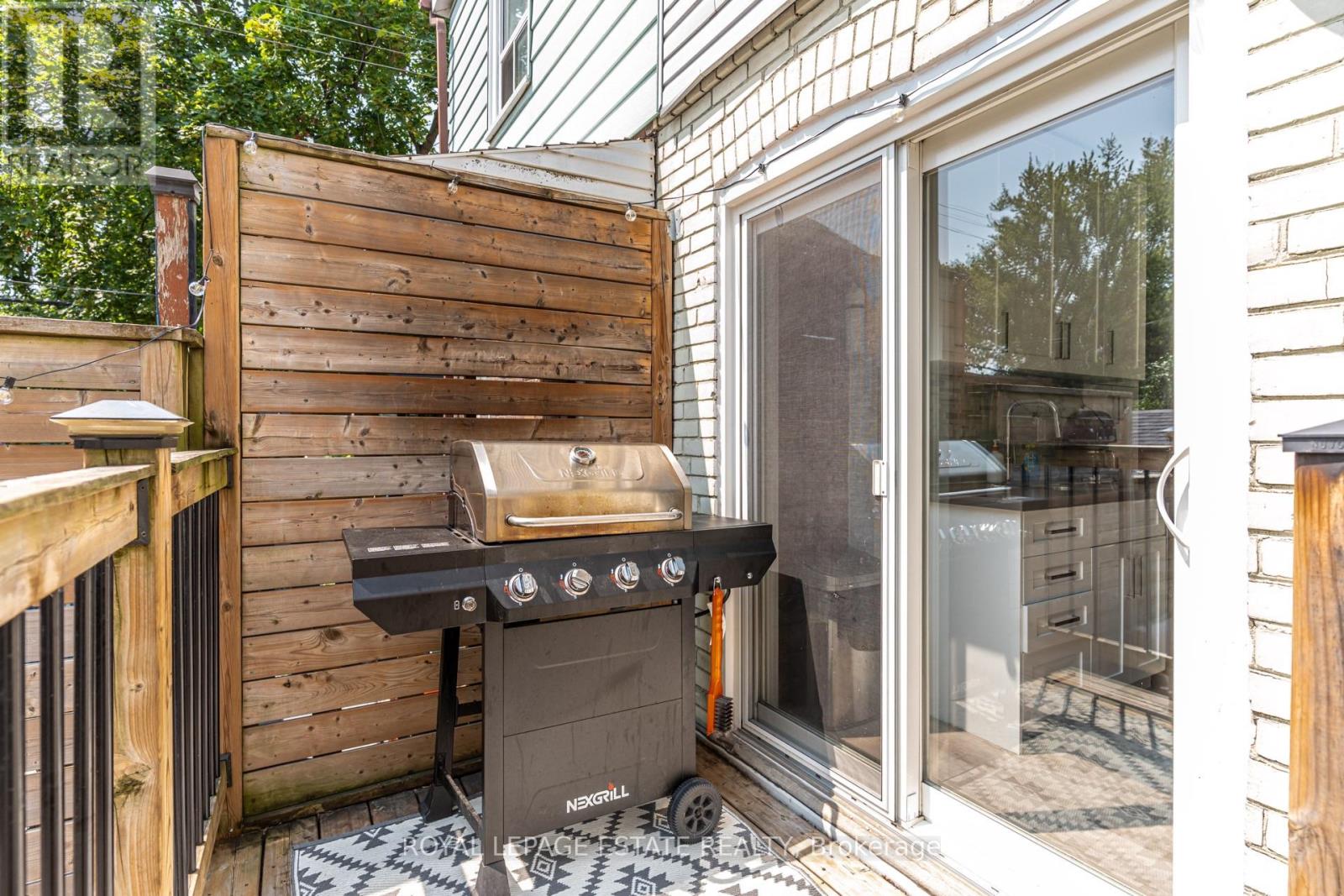 43 Fairford Avenue, Toronto, Ontario  M4L 2J9 - Photo 31 - E13708374