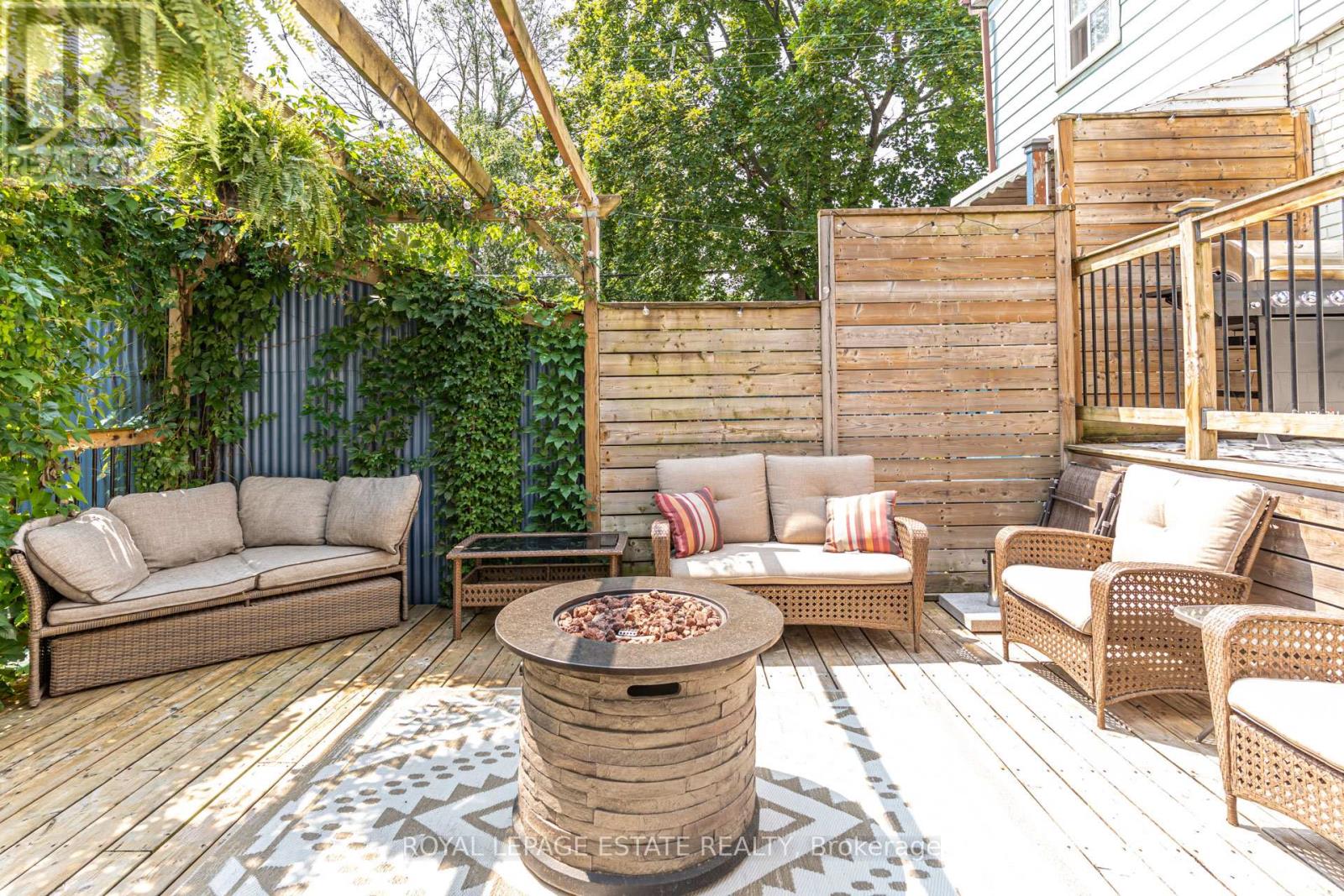 43 Fairford Avenue, Toronto, Ontario  M4L 2J9 - Photo 36 - E13708374