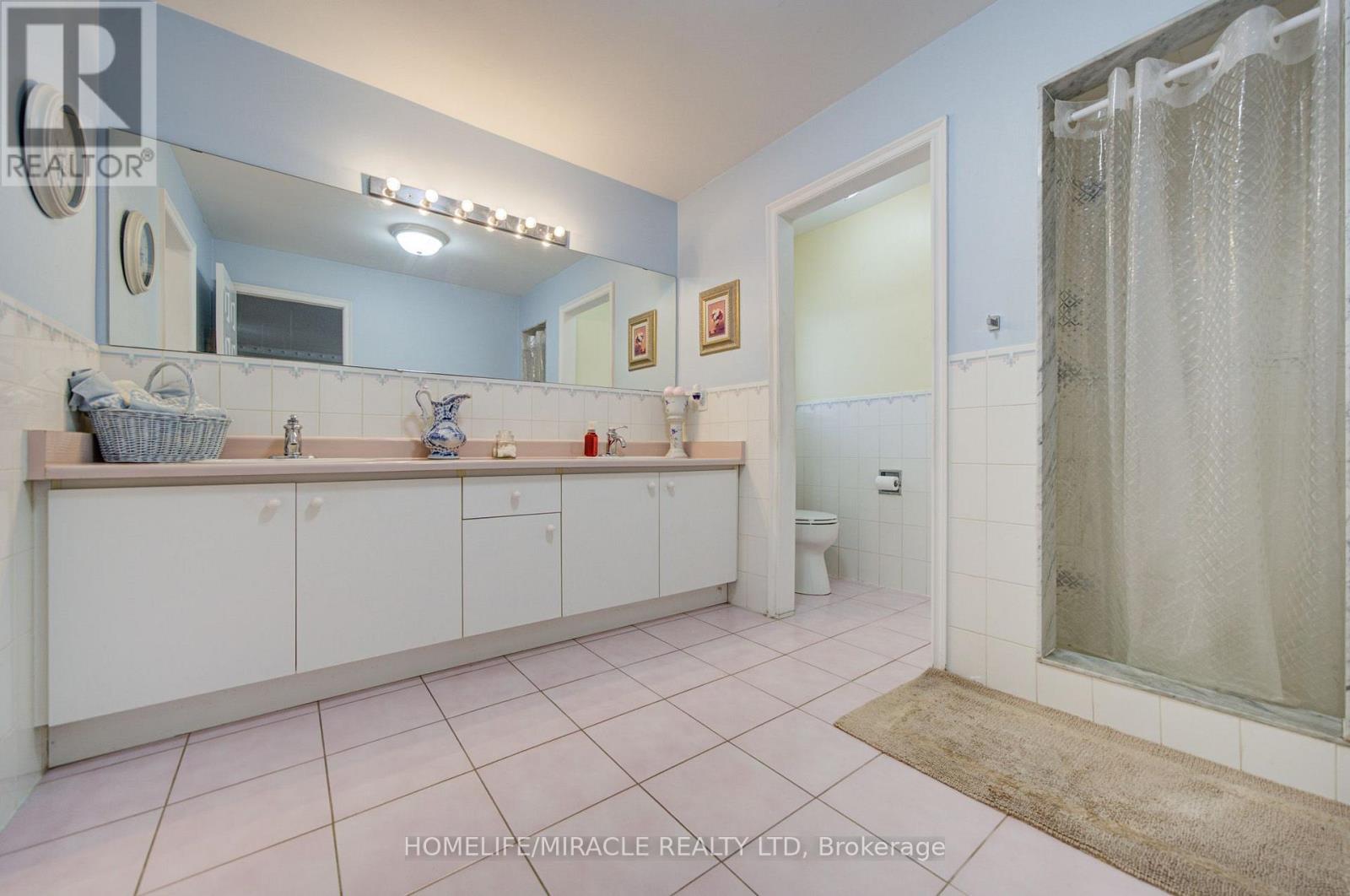 756 Kingsmere Avenue, Newmarket, Ontario  L3X 1K6 - Photo 28 - N13708404