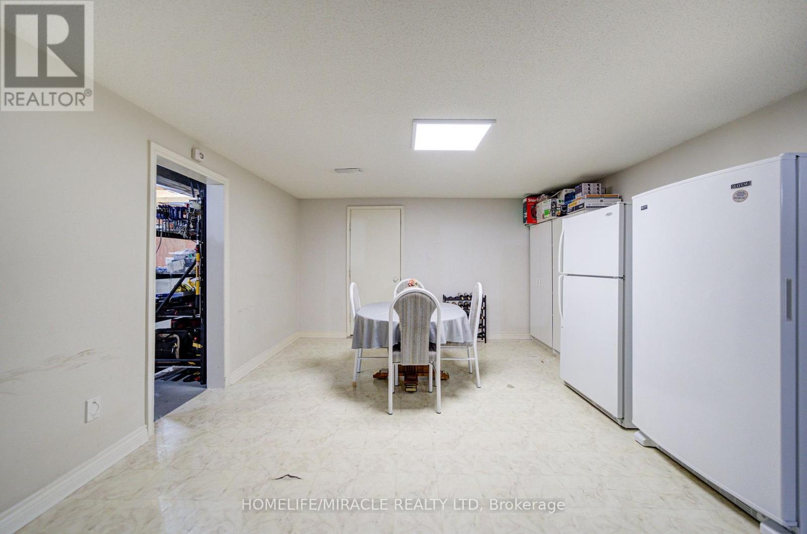 756 Kingsmere Avenue, Newmarket, Ontario  L3X 1K6 - Photo 44 - N13708404