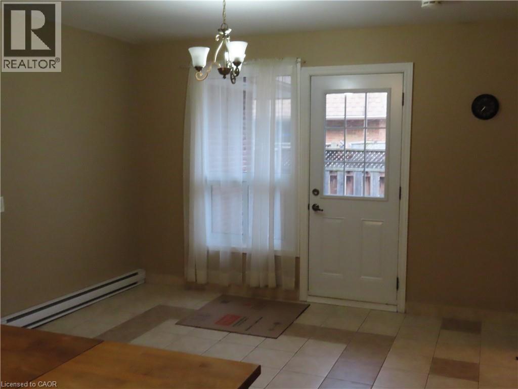 4026 Longmoor Drive Unit# 12, Burlington, Ontario  L7L 1X2 - Photo 8 - 40817868