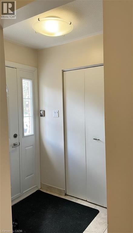 4026 Longmoor Drive Unit# 12, Burlington, Ontario  L7L 1X2 - Photo 6 - 40817868