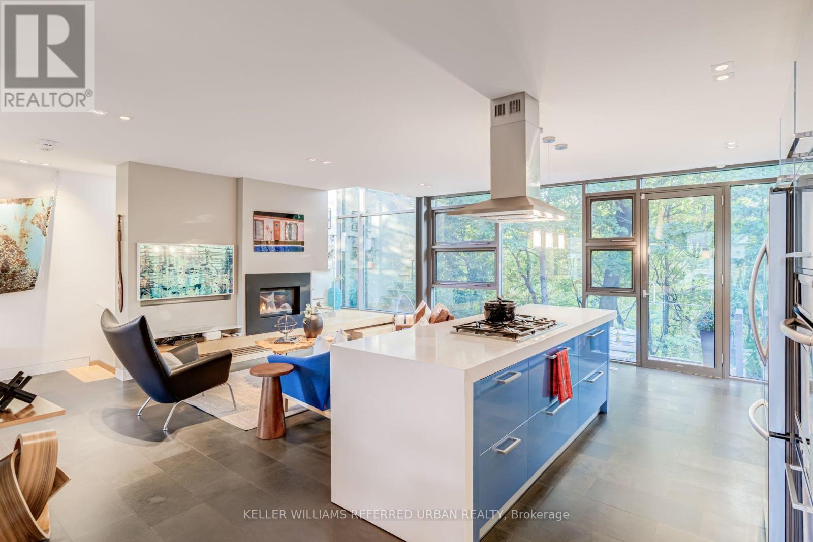 28 Beaucourt Road, Toronto, Ontario  M8Y 3G2 - Photo 6 - W13708370
