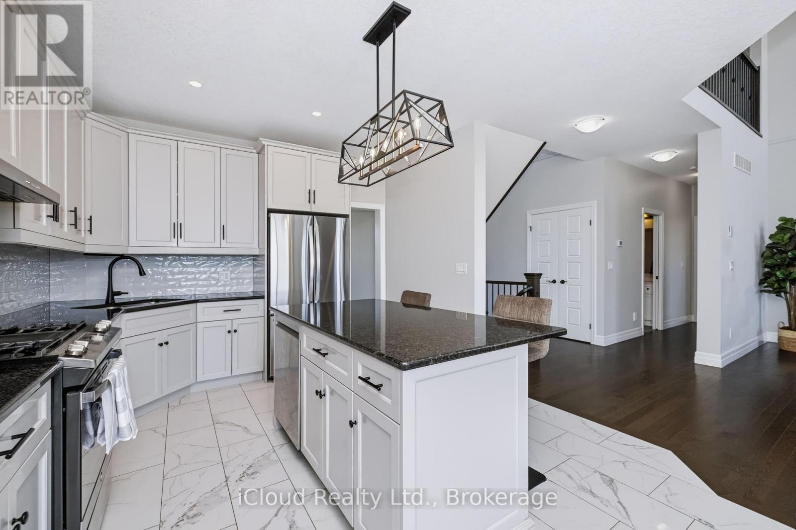 94 Beech Boulevard, Tillsonburg, Ontario  N4G 5S1 - Photo 14 - X13708390