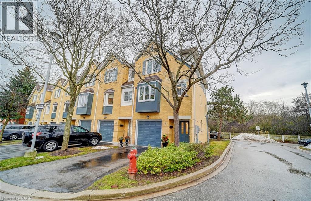 2300 Brays Lane Unit# 19, Oakville, Ontario  L6M 3J9 - Photo 2 - 40857674