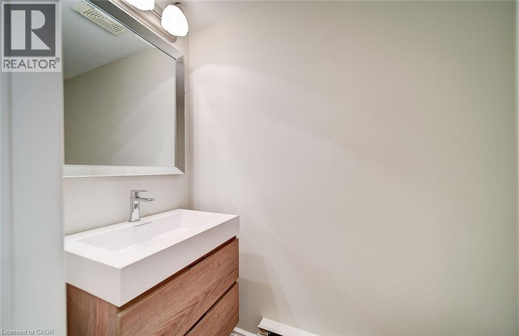 2300 Brays Lane Unit# 19, Oakville, Ontario  L6M 3J9 - Photo 8 - 40857674