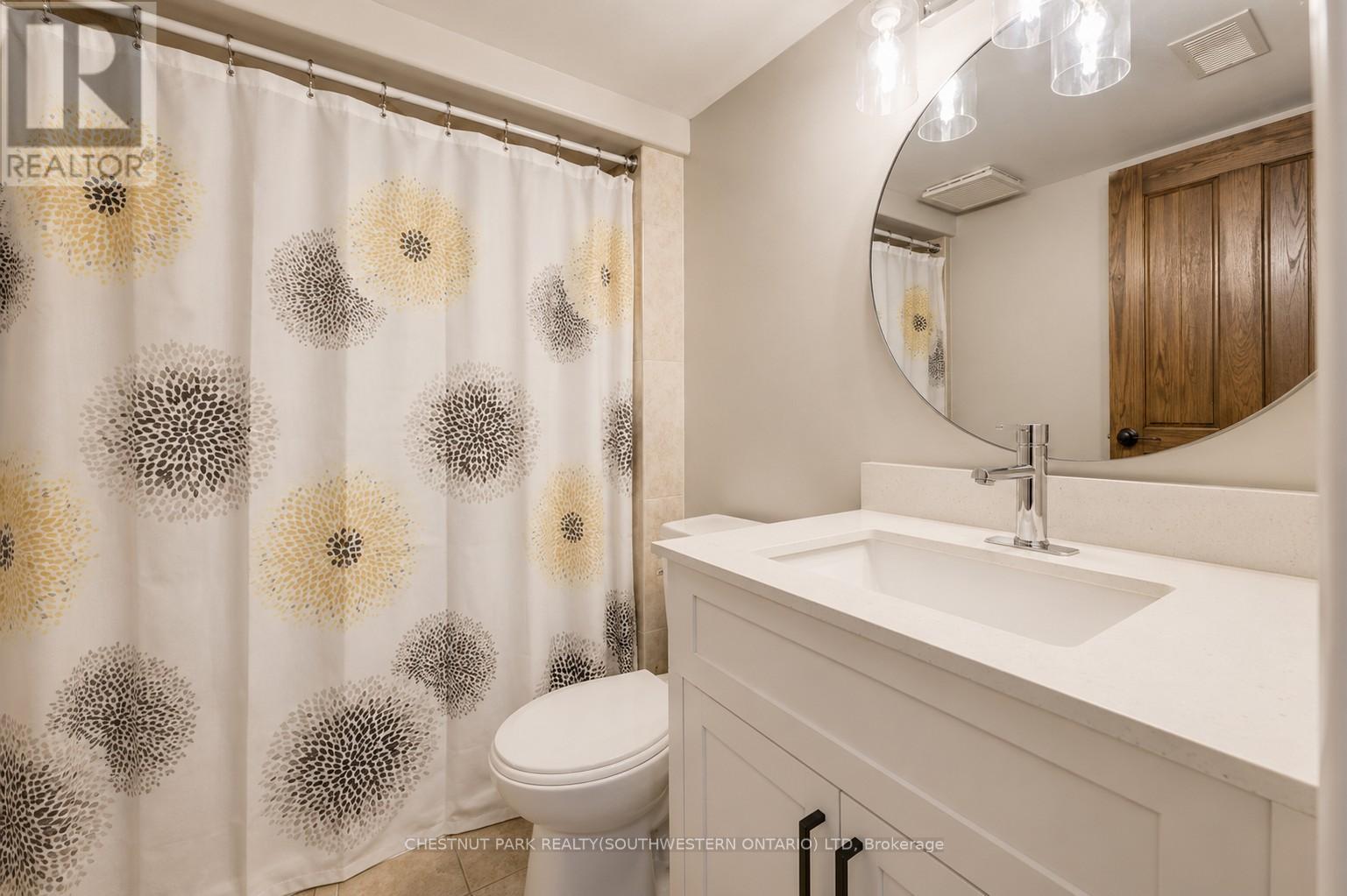 35 Schweitzer Street, Kitchener, Ontario  N2K 1B5 - Photo 35 - X13708394