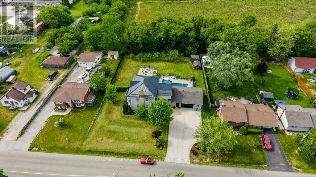 35 Schweitzer Street, Kitchener, Ontario  N2K 1B5 - Photo 47 - X13708394
