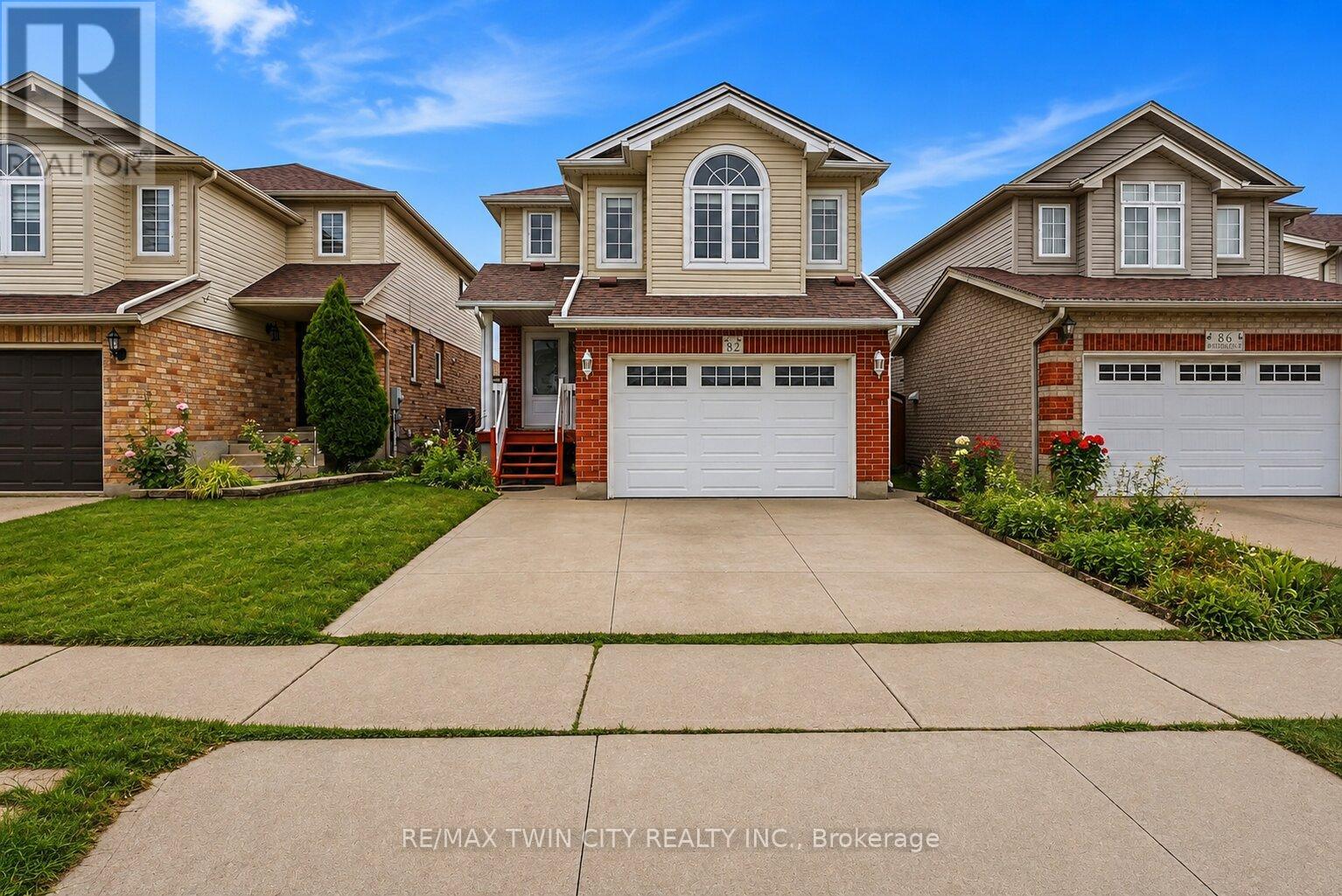 82 BRIDLEWREATH STREET, Kitchener, Ontario