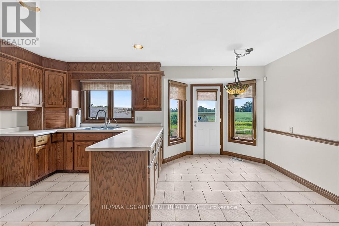 7011 Dickenson Road E, Hamilton, Ontario  L0R 1W0 - Photo 17 - X13708452