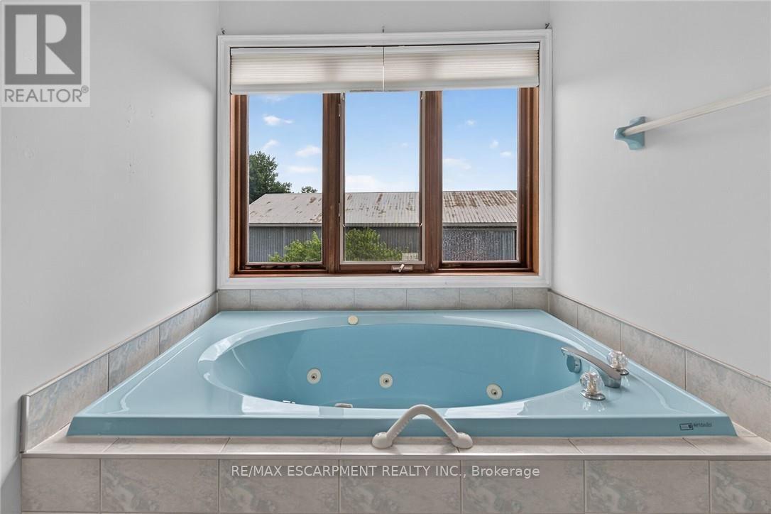 7011 Dickenson Road E, Hamilton, Ontario  L0R 1W0 - Photo 28 - X13708452