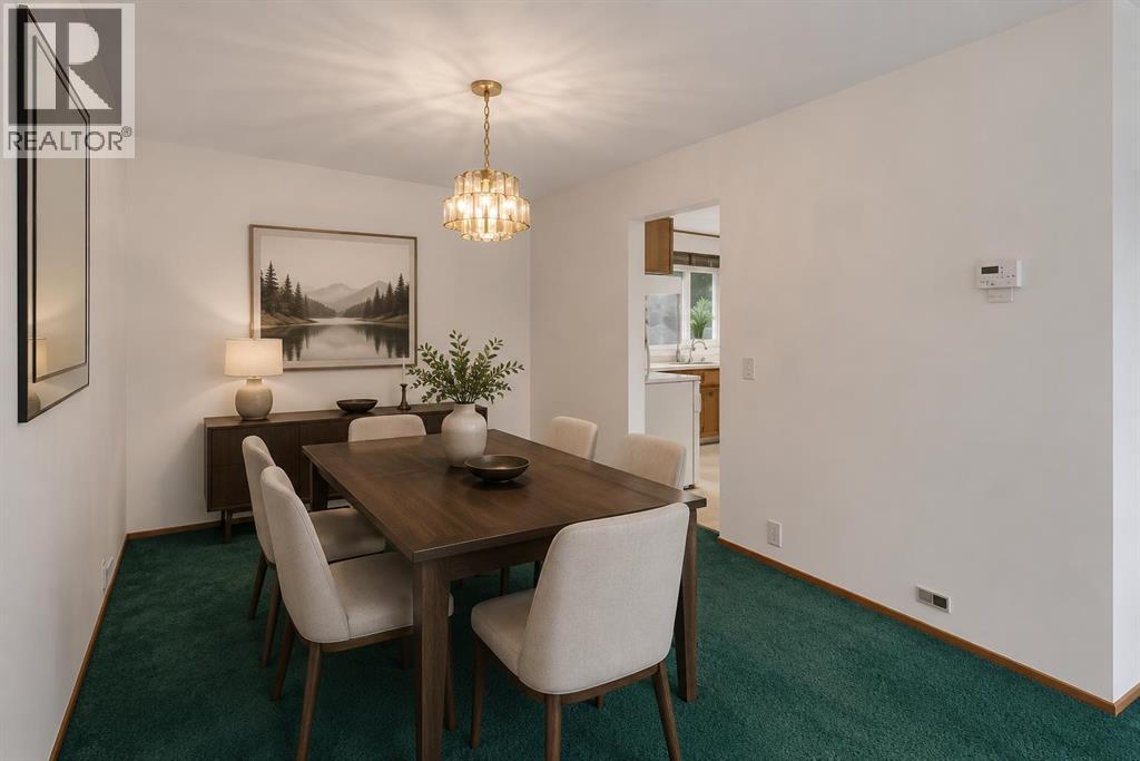 5031 Newcombe Place Nw, Calgary, Alberta  T2K 2P6 - Photo 5 - A2339693