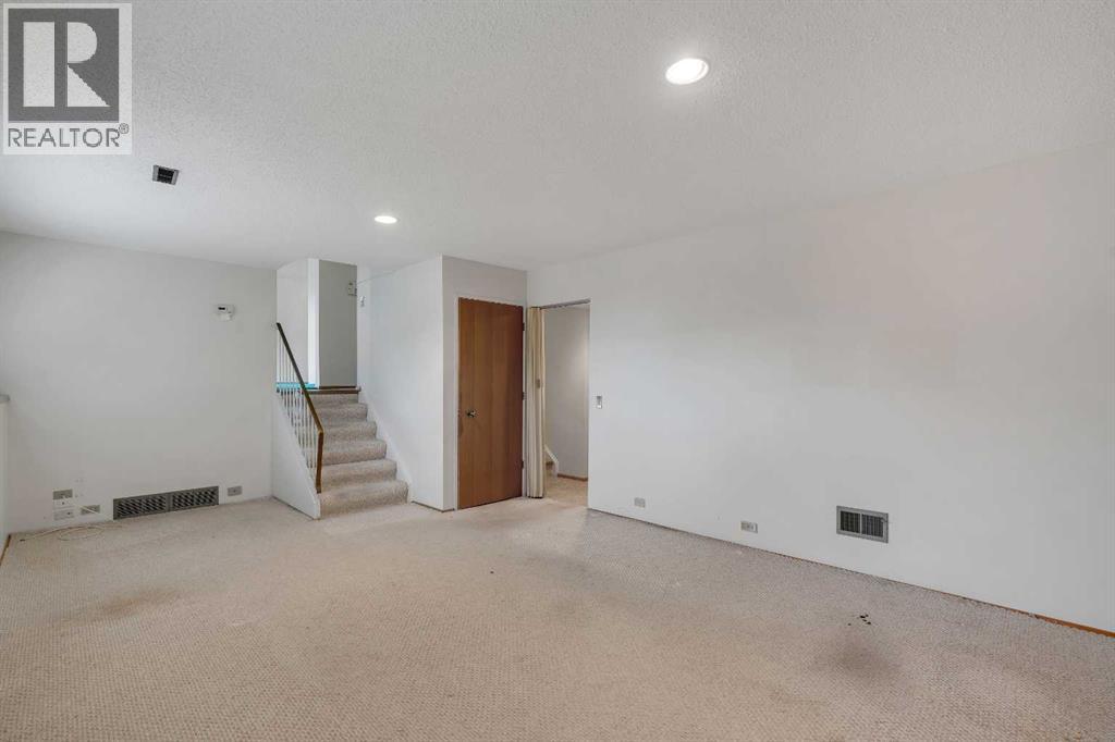 5031 Newcombe Place Nw, Calgary, Alberta  T2K 2P6 - Photo 20 - A2339693