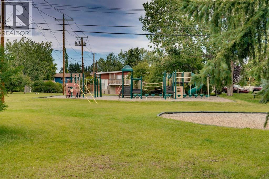 5031 Newcombe Place Nw, Calgary, Alberta  T2K 2P6 - Photo 33 - A2339693